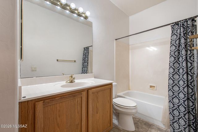 3225 S Treasure Cove Place, Tucson, AZ 85713