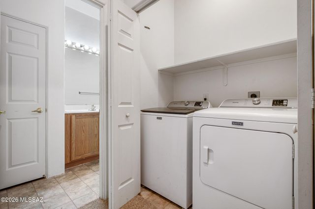 3225 S Treasure Cove Place, Tucson, AZ 85713