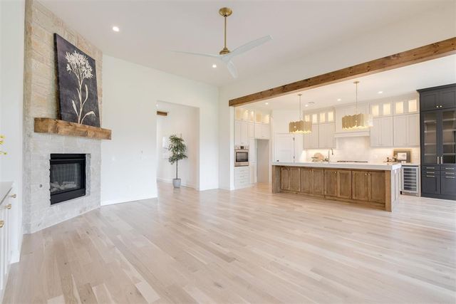 1916 Parkwood Avenue, Edmond, OK 73034