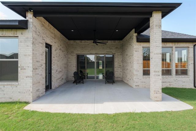 1916 Parkwood Avenue, Edmond, OK 73034