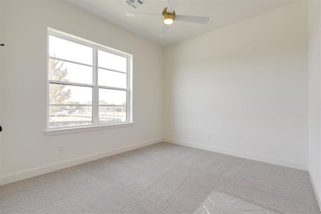 1916 Parkwood Avenue, Edmond, OK 73034