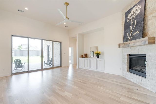 1916 Parkwood Avenue, Edmond, OK 73034