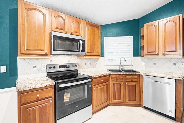 204 GRAND CANAL DRIVE, Kissimmee, FL 34759