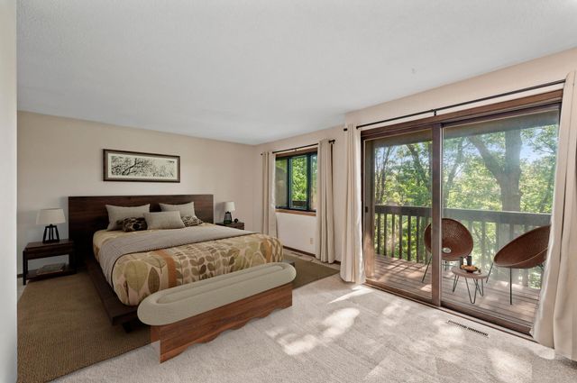 2671 Sumac Ridge, White Bear Lake, MN 55110