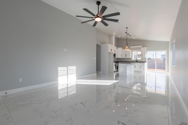 2241 E 15 St, Yuma, AZ 85365