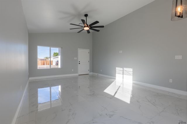 2241 E 15 St, Yuma, AZ 85365