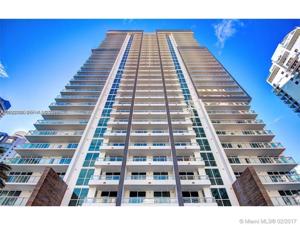 1080 Brickell Ave 2405, Miami, FL 33131