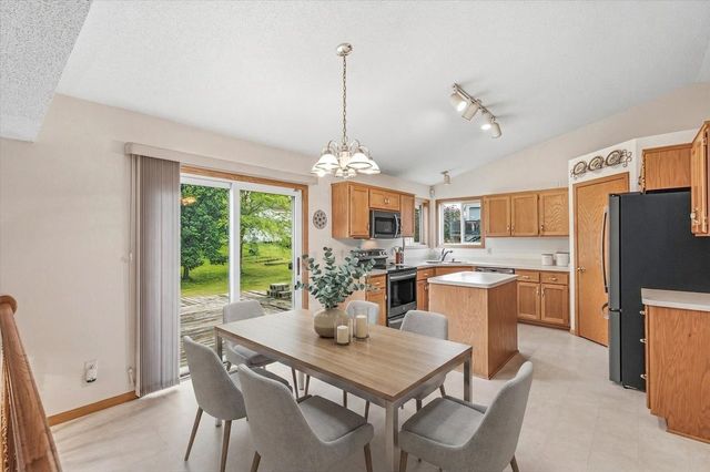 11350 53rd Street NE, Albertville, MN 55301