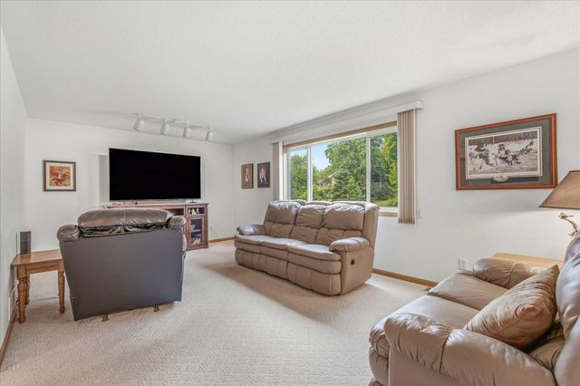 11350 53rd Street NE, Albertville, MN 55301