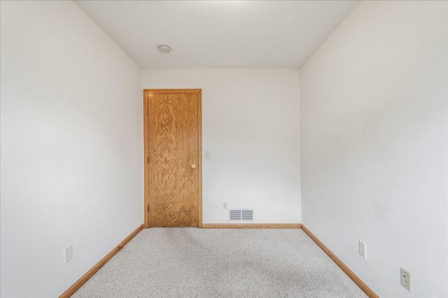 11350 53rd Street NE, Albertville, MN 55301