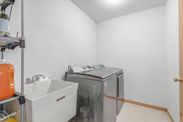 11350 53rd Street NE, Albertville, MN 55301