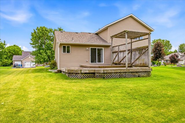11350 53rd Street NE, Albertville, MN 55301