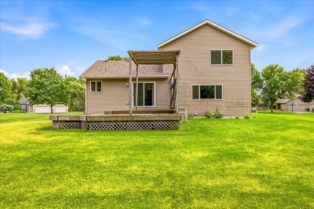 11350 53rd Street NE, Albertville, MN 55301