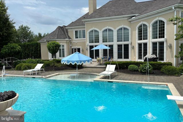 1000 BLUESTONE DR, Lititz, PA 17543