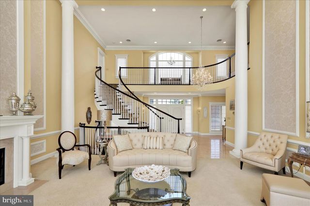 1000 BLUESTONE DR, Lititz, PA 17543