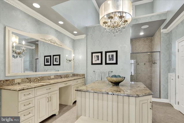 1000 BLUESTONE DR, Lititz, PA 17543