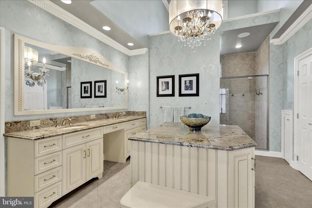 1000 BLUESTONE DR, Lititz, PA 17543