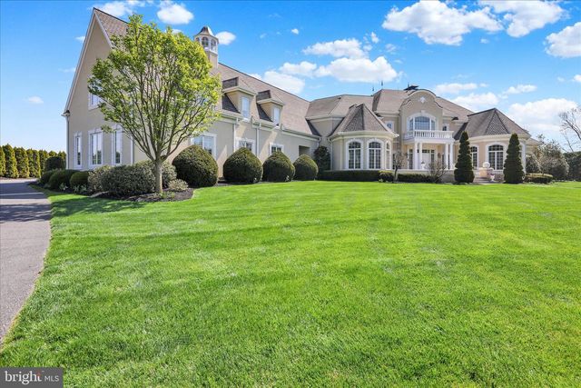 1000 BLUESTONE DR, Lititz, PA 17543