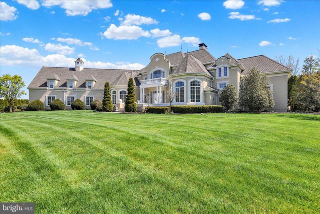 1000 BLUESTONE DR, Lititz, PA 17543