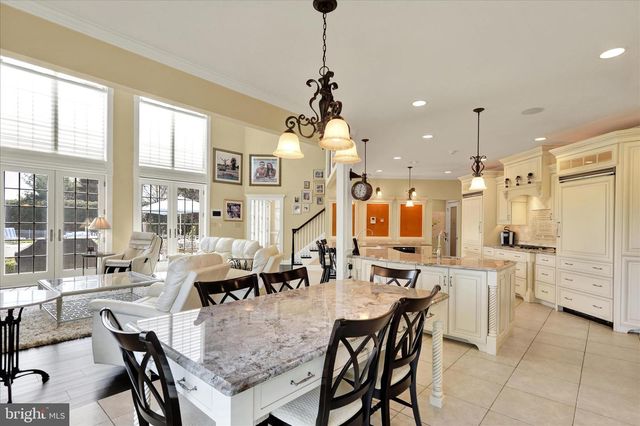 1000 BLUESTONE DR, Lititz, PA 17543
