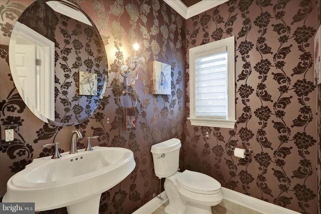 1000 BLUESTONE DR, Lititz, PA 17543