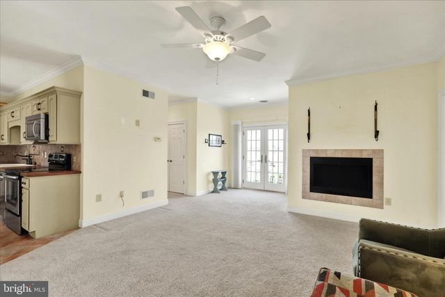 1000 BLUESTONE DR, Lititz, PA 17543