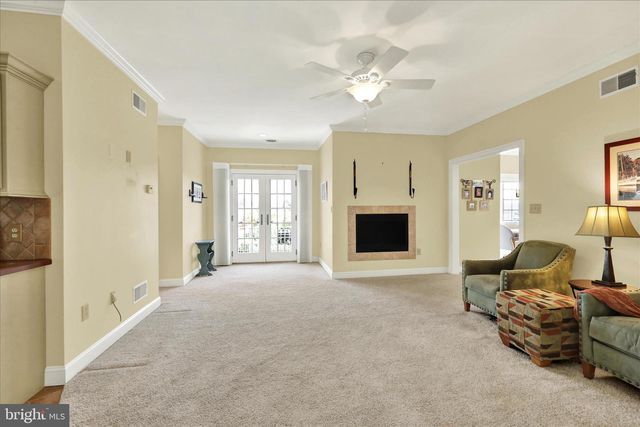 1000 BLUESTONE DR, Lititz, PA 17543