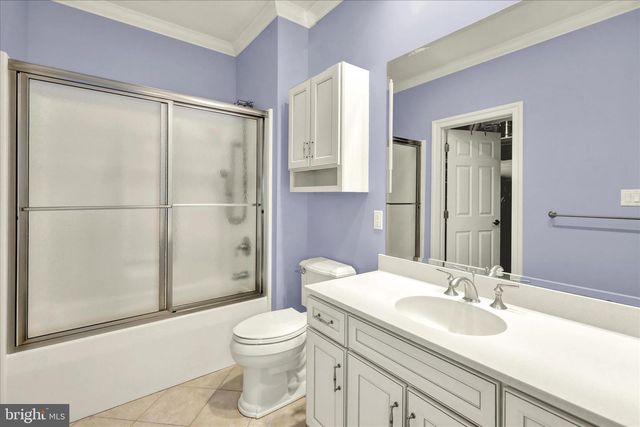 1000 BLUESTONE DR, Lititz, PA 17543