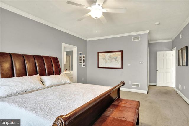 1000 BLUESTONE DR, Lititz, PA 17543