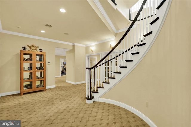 1000 BLUESTONE DR, Lititz, PA 17543