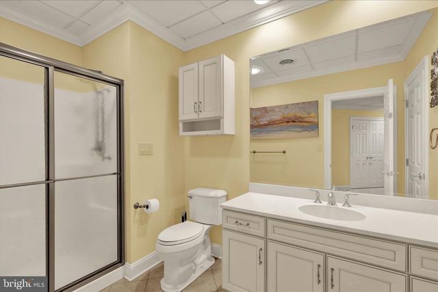 1000 BLUESTONE DR, Lititz, PA 17543