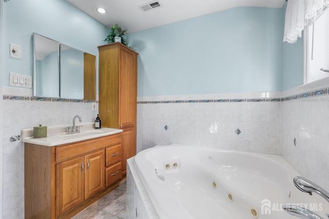 194 Starlight Court, Old Bridge, NJ 08857
