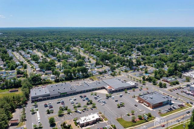 194 Starlight Court, Old Bridge, NJ 08857