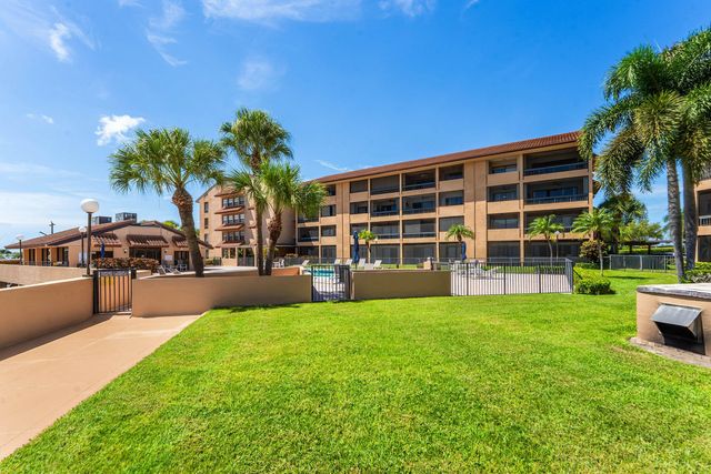 1030 Us Highway 1 413, North Palm Beach, FL 33408
