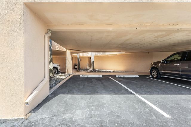 1030 Us Highway 1 413, North Palm Beach, FL 33408