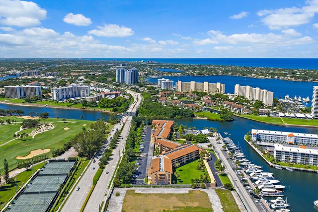 1030 Us Highway 1 413, North Palm Beach, FL 33408