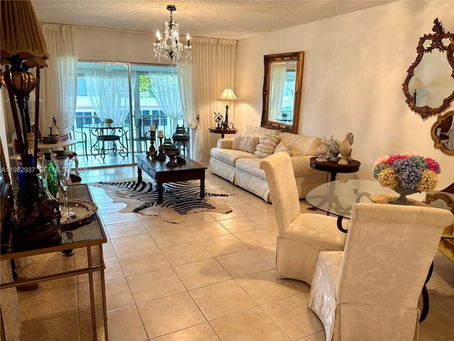 601 NW 80th Avenue 207, Margate, FL 33063