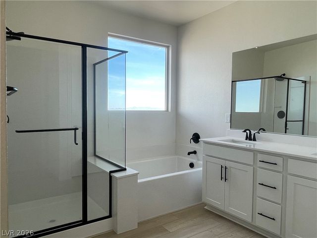 592 Clover Bar Lane, Las Vegas, NV 89138