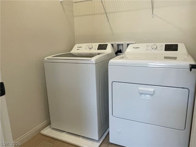 592 Clover Bar Lane, Las Vegas, NV 89138