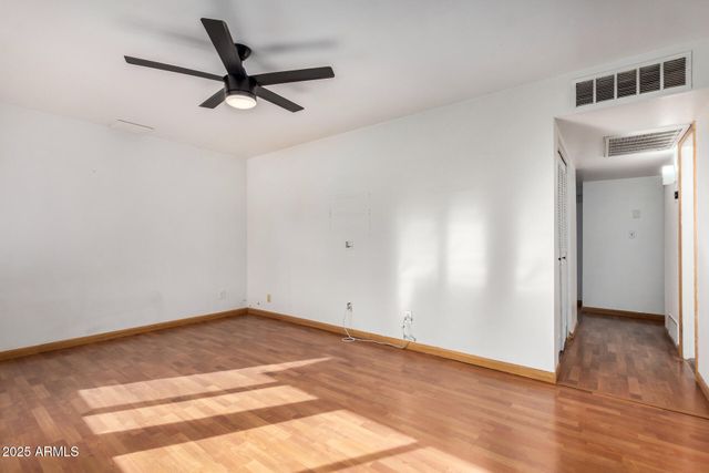 2402 W POINSETTIA Drive, Phoenix, AZ 85029