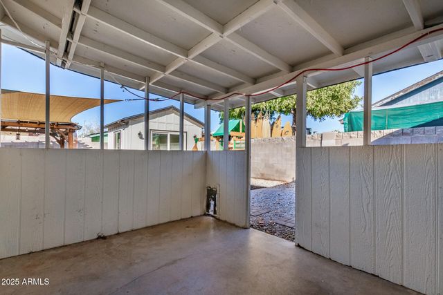 2402 W POINSETTIA Drive, Phoenix, AZ 85029