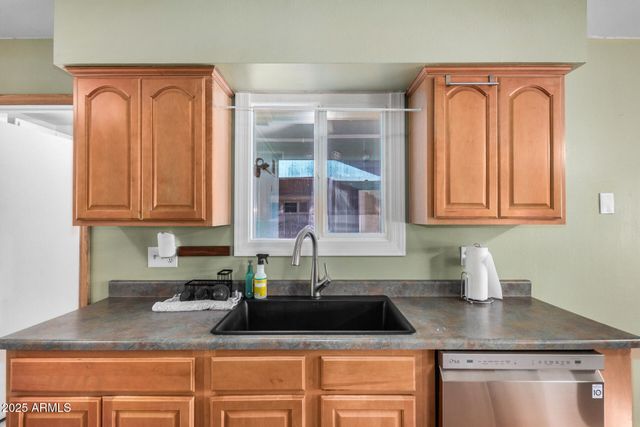 2402 W POINSETTIA Drive, Phoenix, AZ 85029