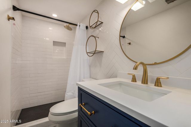 2402 W POINSETTIA Drive, Phoenix, AZ 85029