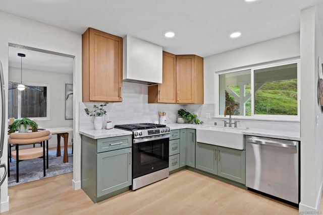 7224 Melotte St, San Diego, CA 92119