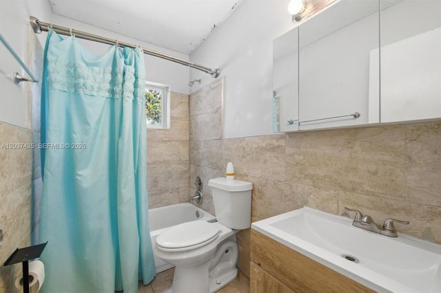 3821 NW 4th Place, Lauderhill, FL 33311