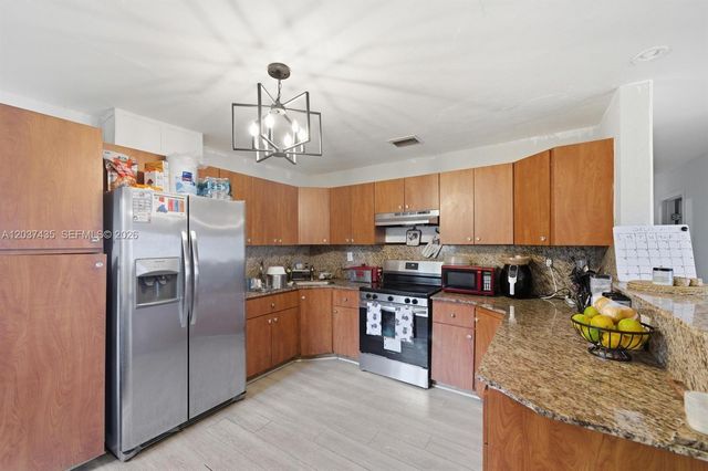 3821 NW 4th Place, Lauderhill, FL 33311