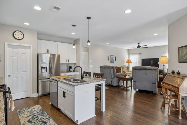1017 Violet St, Spring Hill, TN 37174