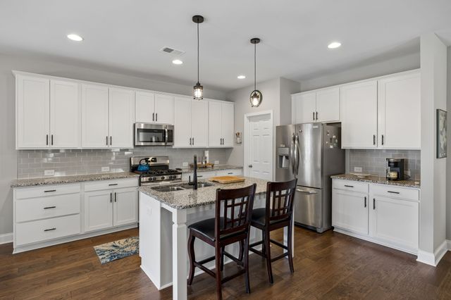 1017 Violet St, Spring Hill, TN 37174