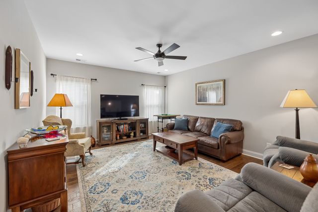 1017 Violet St, Spring Hill, TN 37174