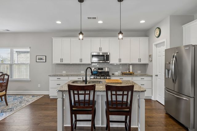 1017 Violet St, Spring Hill, TN 37174
